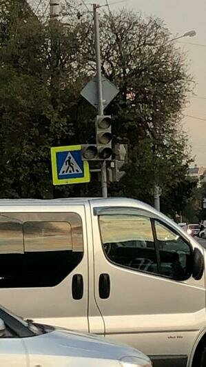 На Советском проспекте отключили светофоры, собираются пробки на перекрёстках - Новости Калининграда | Фото очевидца
