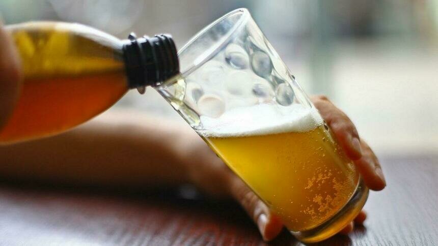 В России предложили запретить продажу пива в пластиковых бутылках ёмкостью свыше 0,5 литра - Новости Калининграда | Архив &quot;Клопс&quot;