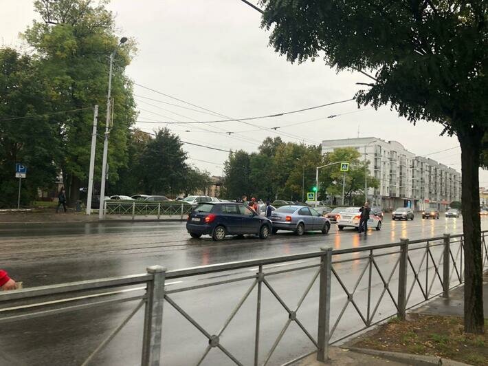 На Черняховского трамвай встал из-за аварии на путях (фото) - Новости Калининграда | Фото очевидца