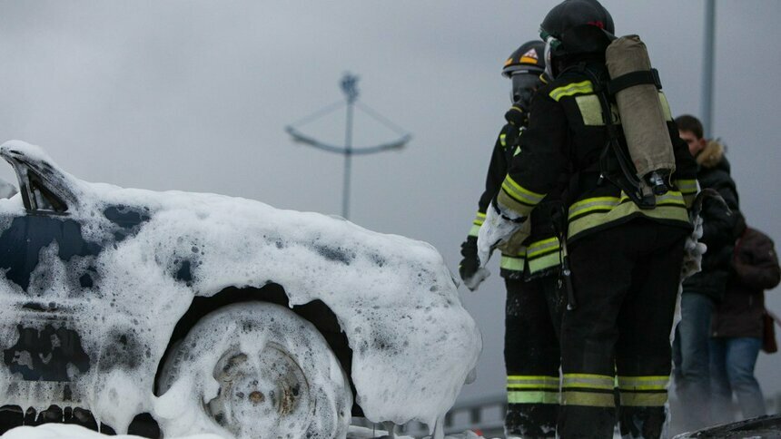В Калининграде ночью горели BMW и Mercedes    - Новости Калининграда | Архив &quot;Клопс&quot;