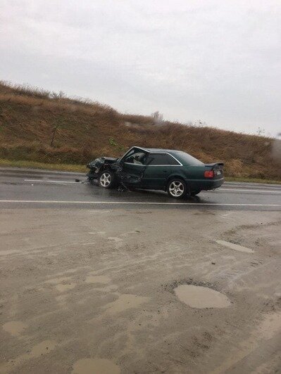 На Берлинском шоссе столкнулись Volkswagen и Audi, пострадал человек (фото)   - Новости Калининграда | Фото: читатель &quot;Клопс&quot;
