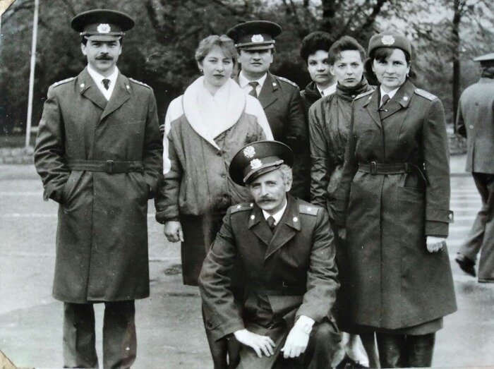 Группа офицеров Ленинградского райотдела милиции | Фото: личный архив