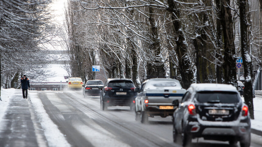 Власти Калининградской области рассказали, сколько машин убирали снег с дорог - Новости Калининграда | Фото: архив &quot;Клопс&quot;