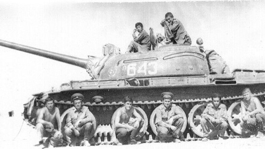 Группа советских военнослужащих в Афганистане. Публикуется впервые  | Фото: личный архив
