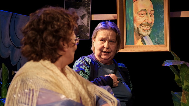 В Калининграде покажут комедийный спектакль «Всеобъемлюще» о двух враждующих актрисах