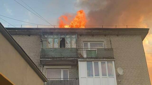 В Светлогорске прокуратура организовала проверку после пожара в пятиэтажке 