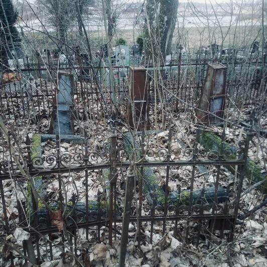 Могила экипажа на нивенском кладбище | Фото: Алексей Татаренков