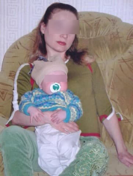 Марина с новорождённым сыном | Фото из личного архива семьи