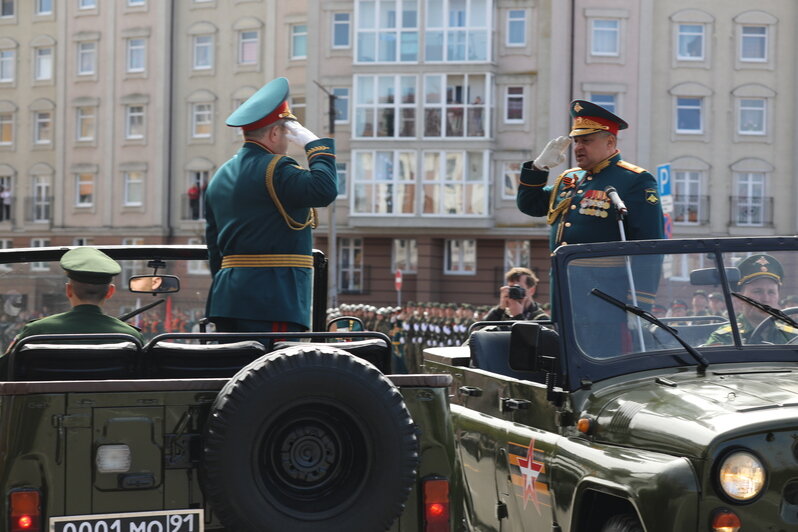 В параде Победы в Гусеве участвовали больше 800 военных и 50 кадетов - Новости Калининграда | Фото: пресс-служба Балтийского флота