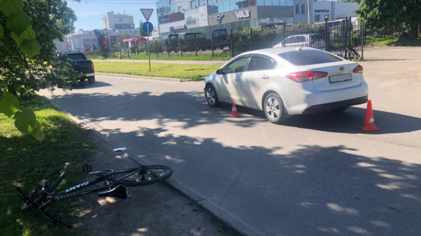 На Московском проспекте 14-летний велосипедист попал под колёса KIA - Новости Калининграда | Фото: пресс-служба регионального УМВД