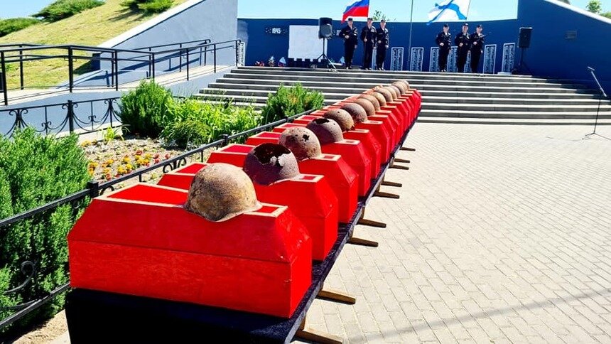 В Калининградской области перезахоронили останки 26 советских бойцов, найденных поисковиками - Новости Калининграда | Фото: Руслан Хисанов /Facebook