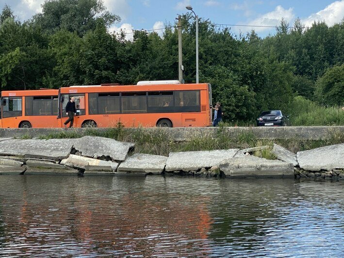 Очевидцы: в Прегольском столкнулись два автобуса (фото) - Новости Калининграда | Фото очевидца