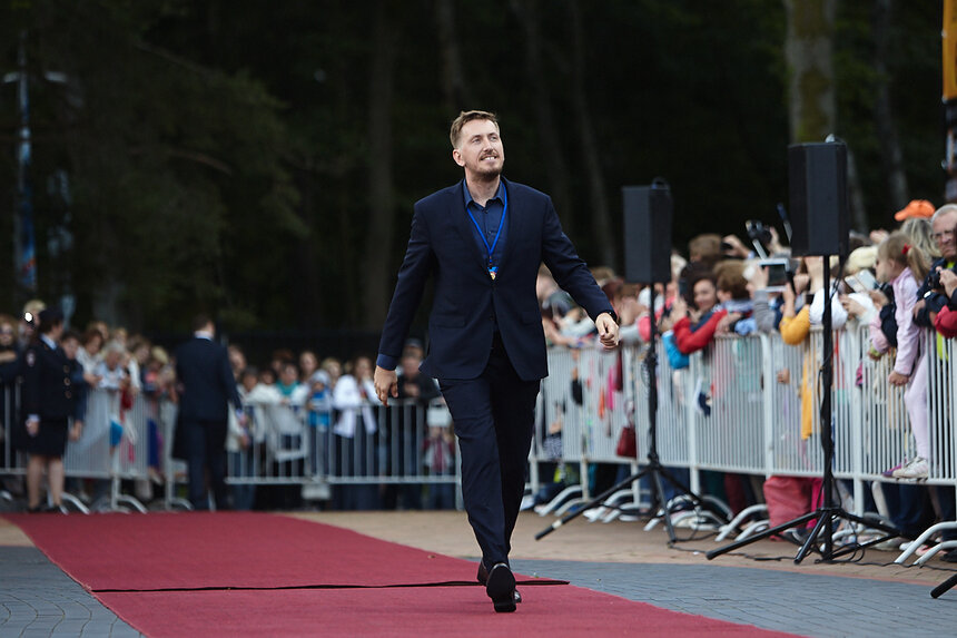 Актёр Кирилл Кяро на красной дорожке «Балтийских дебютов» в 2017 году | Фото: архив «Клопс»