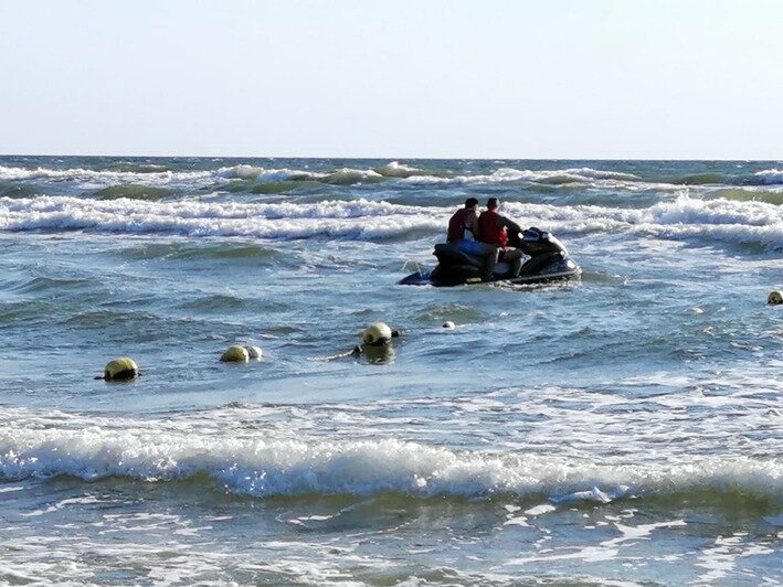 Оштрафован, но цел: как спасают купальщиков в прибалтийских странах  - Новости Калининграда | Фото: Александра Королёва