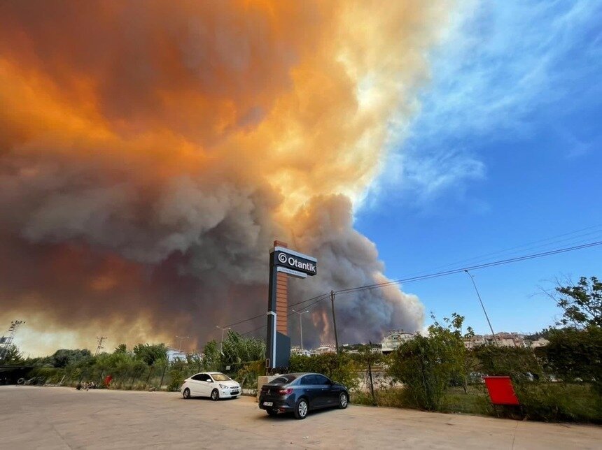 В Анталье бушуют лесные пожары | Фото: Равиль Ватолин