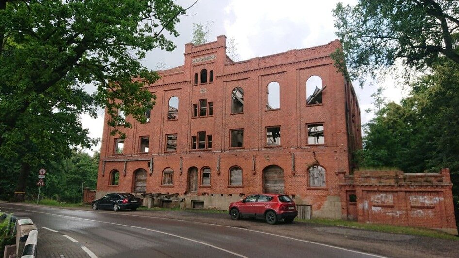 Руины здания городской мельницы | Фото: Алексей Денисенков