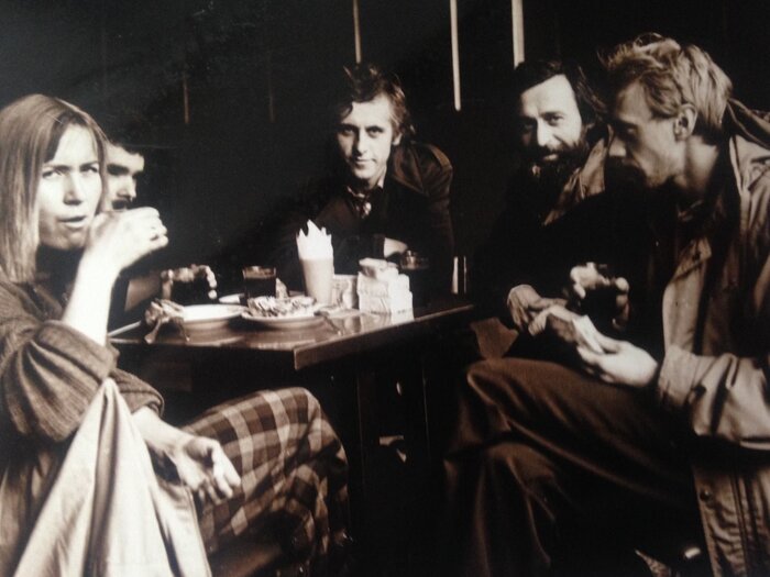 Калининградцы отдыхают в кафе «Космос» | Фото: личный архив