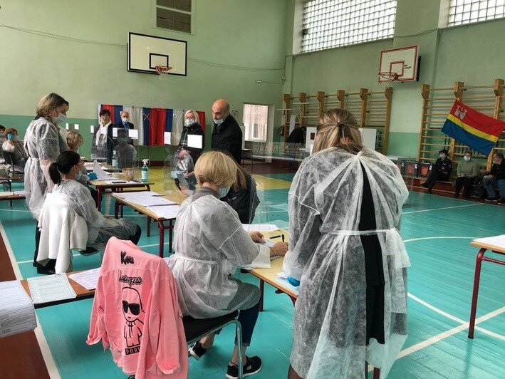 Активные и подозрительные: как калининградцы голосуют в первый день выборов - Новости Калининграда | Фото: «Клопс»