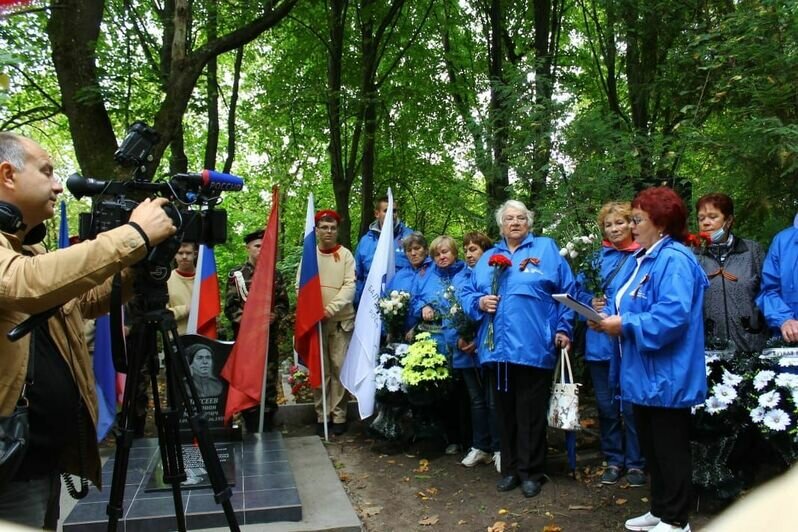 В Немане восстановили памятники фронтовикам и переселенцам - Новости Калининграда