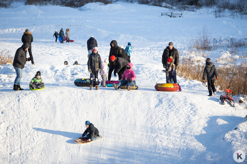 Где калининградцы катаются на снежных горках: фото - Новости Калининграда | Фото: Александр Подгорчук