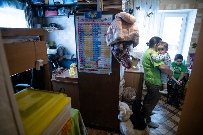 Девятилетний мальчик из Калининграда разводит цыплят в хрущёвке, чтобы помочь семье накопить на жильё  - Новости Калининграда | Фото: Александр Подгорчук