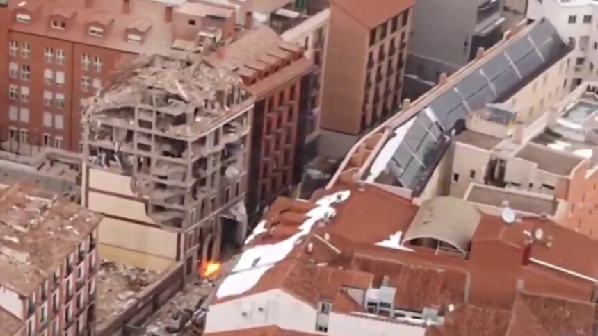 В центре Мадрида взорвался жилой дом, есть погибшие (видео) - Новости Калининграда | Изображение: кадр из видео