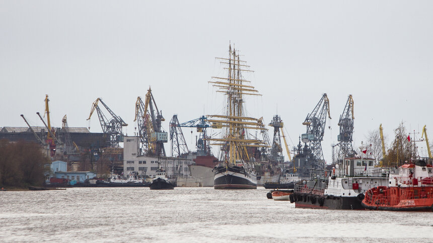На барке &quot;Крузенштерн&quot; заменят главные двигатели - Новости Калининграда | Фото: Архив &quot;Клопс&quot;