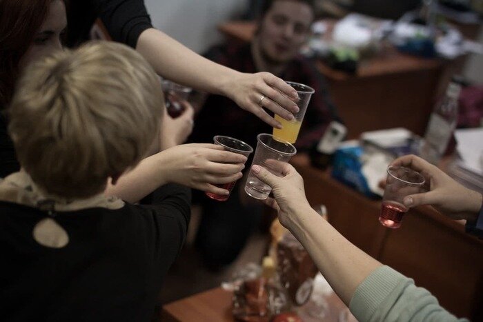 Калининградцы рассказали, как напивались в школе и что им за это было - Новости Калининграда | Архив &quot;Клопс&quot;