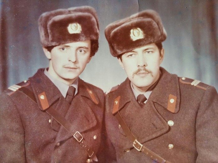 Сержанты милиции Геннадий Мялик (слева) и Михаил Блинов | Фото: личный архив