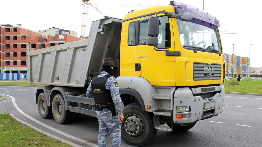 У калининградца арестовали грузовик за долг в 1 млн рублей - Новости Калининграда | Фото: пресс-служба ФССП
