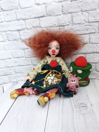 Кукла калининградской мастерицы попала на выставку в крупнейший музей современного искусства - Новости Калининграда | Фото: личный архив Фаины Артюх
