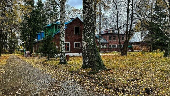 Бывшие казармы на Суворова отдадут художникам и музыкантам - Новости Калининграда | Фото: страница Антона Алиханова в Instagram