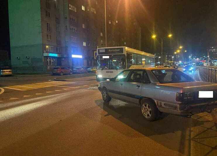 В Калининграде столкнулись пассажирский автобус и легковушка, есть пострадавший - Новости Калининграда | Фото: ГИБДД региона