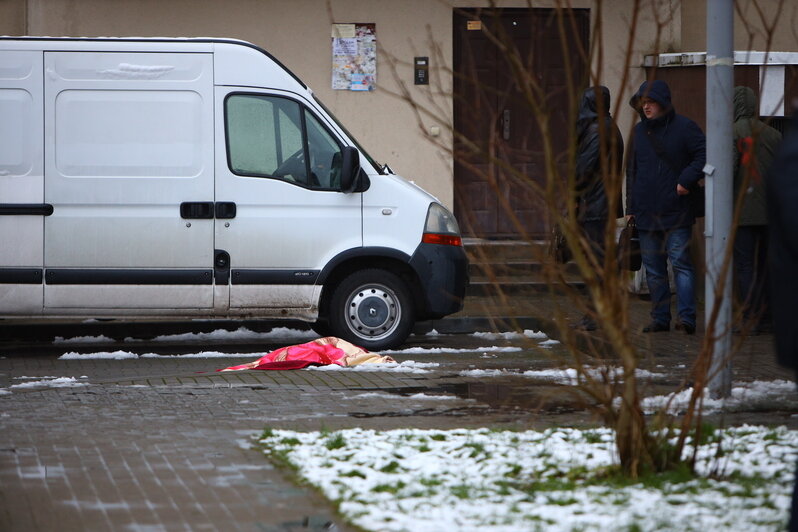 В Ярославле из окна многоэтажного дома выпала 34-летняя женщина- Яррег - новости