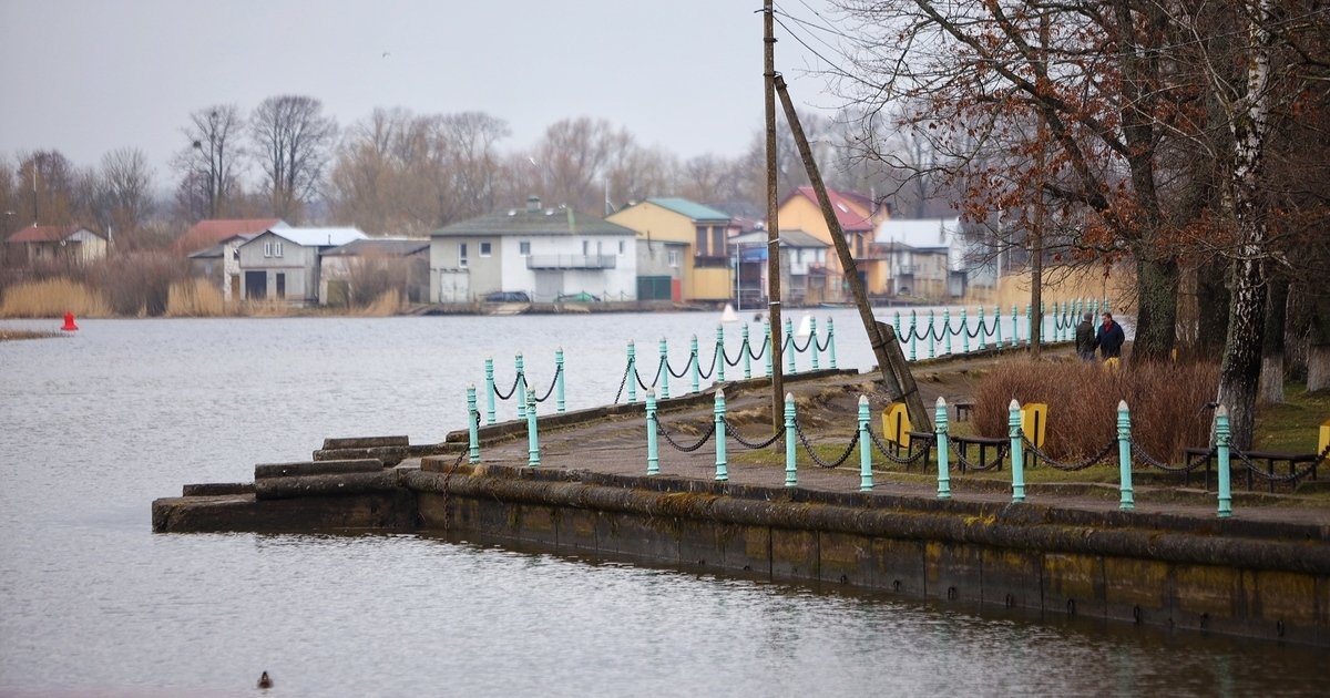 Прорыв дамбы в кургане. Дамба Полесск Калининградская область. Затопление Полесска. Немецкая дамба в Палеске. Немецкая дамба в Залесье Полесский район.