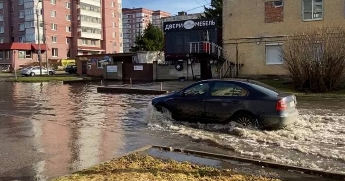 Армению затопило. Шторм на улице. Потоп на Энергетиков. Потоп на ГПЗ Ростов. Потоп на новоязе.