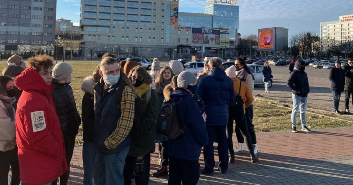 Клопс калининград последние новости. Пикет в Калининграде. Митинги в Калининграде сейчас. Жизнь в Калининграде. Журналист из Калининграда.