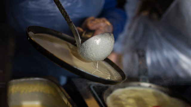 7 идей для калининградской Масленицы: как приготовить сладкие, солёные и даже кислые блины