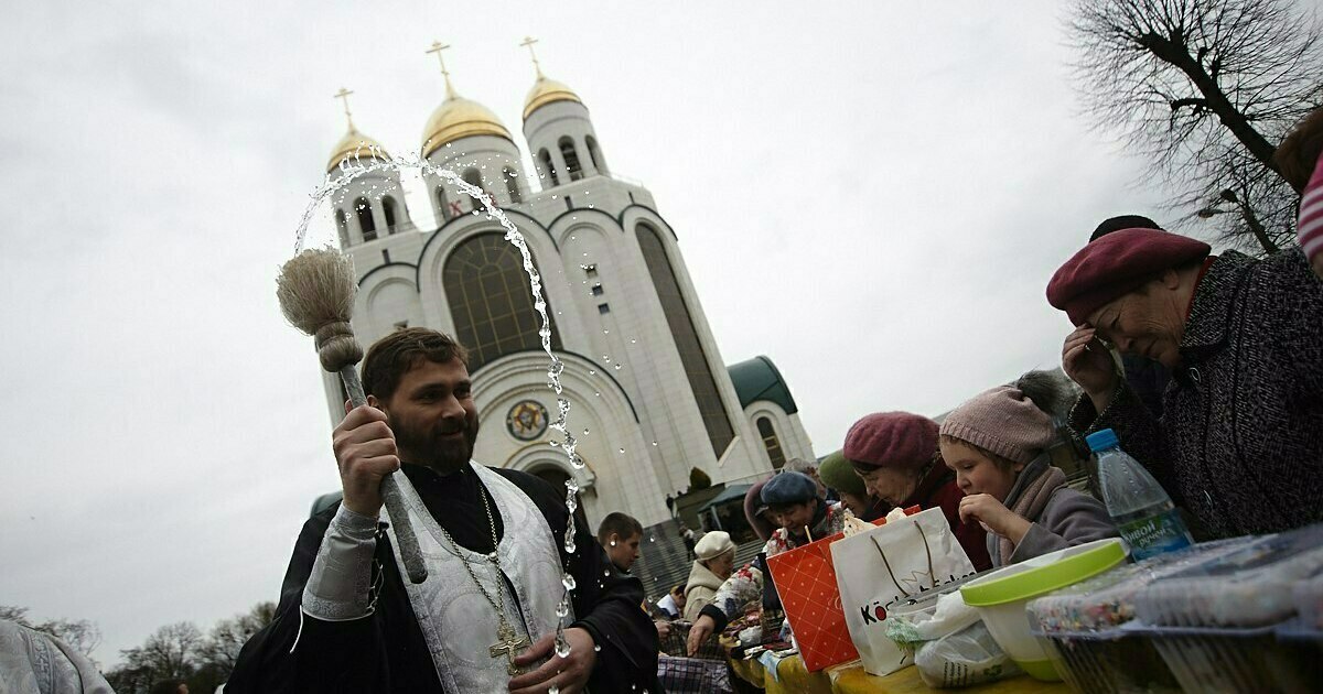 храм христа спасителя 24 апреля фото. собор христа спасителя в калининграде. храм христа спасителя пономари. фото храма калининград в центре города. город ярославль в каких храмах проходит ночная литургия.