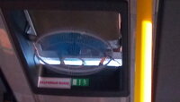 В калининградском автобусе вместо сломавшегося кондиционера в люке закрепили вентилятор (фото)
