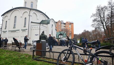 В Калининграде прощаются с погибшим у «Плазы» велосипедистом (фото, видео)  