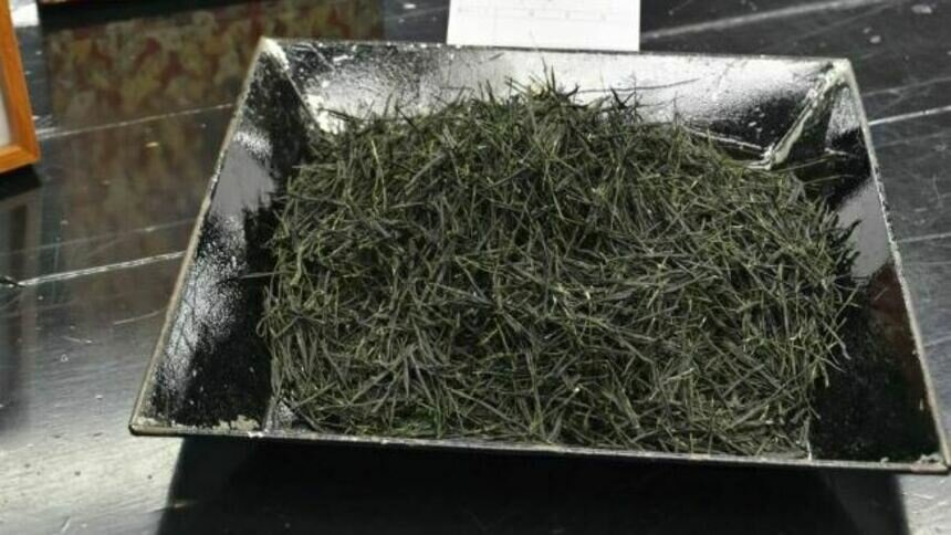 В Японии килограмм зелёного чая, скрученного вручную, продали за 15,5 тыс. долларов - Новости Калининграда | Фото: с сайта агентства Kyodo