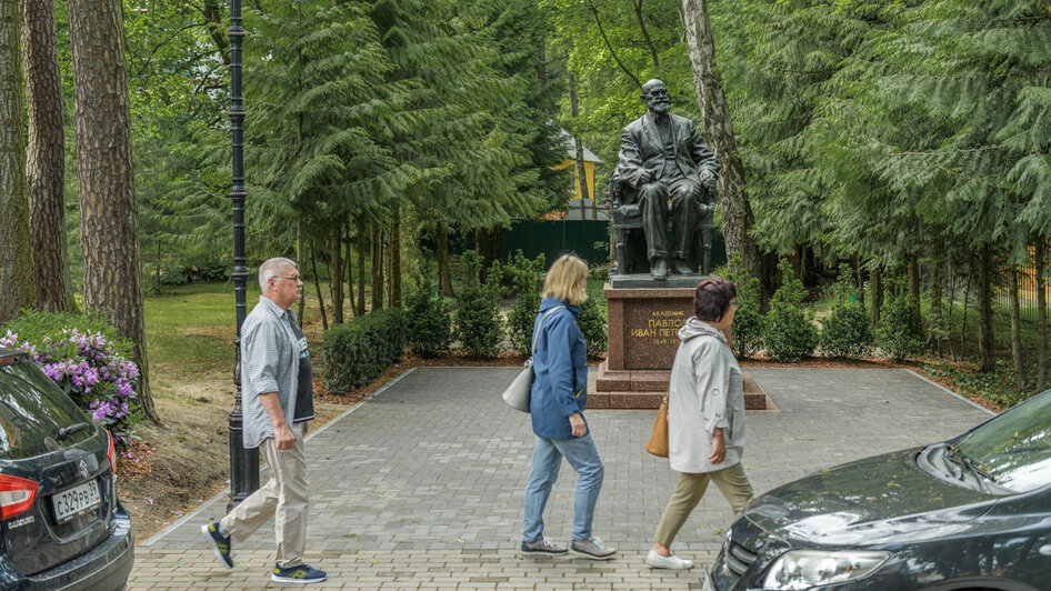 В Светлогорске реконструировали памятник учёному-физиологу И.П. Павлову - Новости Калининграда