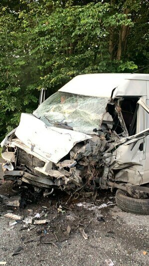 Машину буквально разорвало: в аварии на трассе «Калининград — Зеленоградск» погибла водитель Volkswagen (видео) - Новости Калининграда | Фото очевидцев