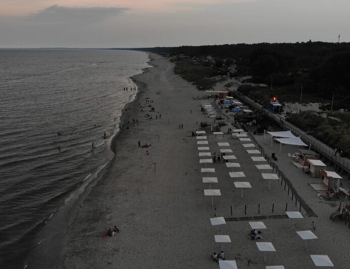 На центральном пляже в Балтийске обнаружен разлив нефтепродуктов - Новости Калининграда | Фото: пресс-служба администрации Балтийского городского округа
