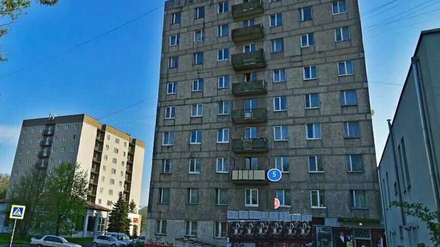 «Один подъём как целая вечность»: жители калининградской многоэтажки месяц не могут воспользоваться лифтом - Новости Калининграда | Фото сервиса &quot;Яндекс.Карты&quot;