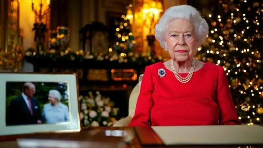 Королева Елизавета II | Фото: со страницы британской королевской семьи в Facebook