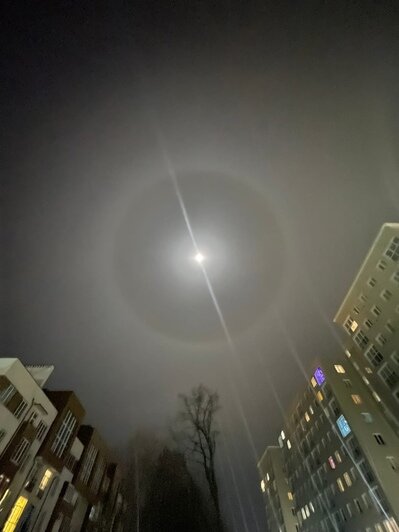 Калининградцы наблюдали ночью лунное гало (фото) - Новости Калининграда | Фото: очевидец