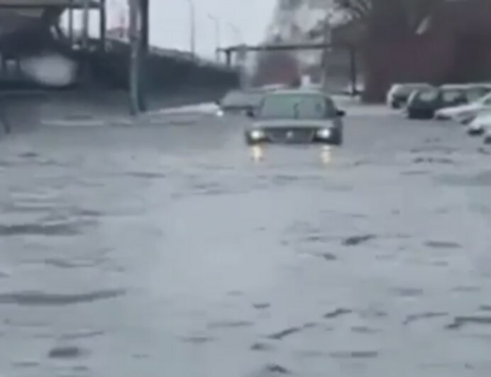 В Калининграде из-за шторма затопило шесть улиц (фото) - Новости Калининграда