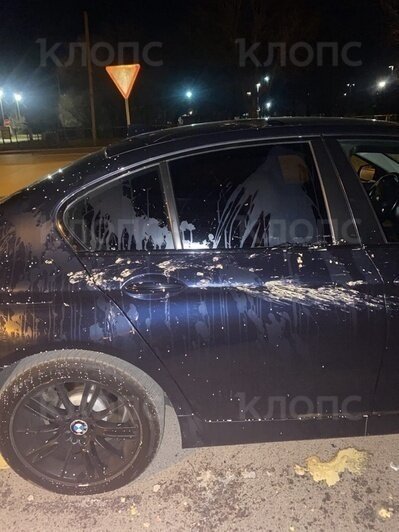 «Нас не было 15 минут»: калининградцу в Кибартае разбили окно и испачкали всю машину - Новости Калининграда | Фото читателя